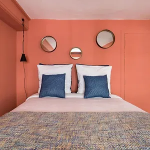 le-sainte-helene.hotels-rhonealpes.com/