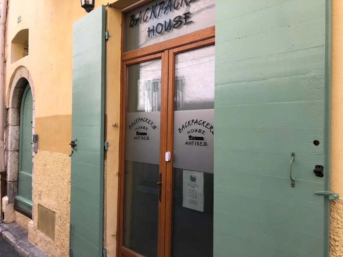 Auberge de jeunesse Backpackers à Antibes 0*,