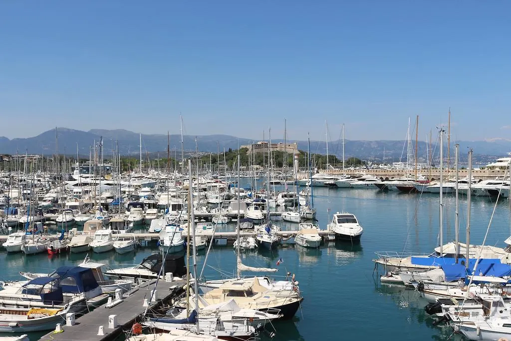 Auberge de jeunesse Backpackers à Antibes France